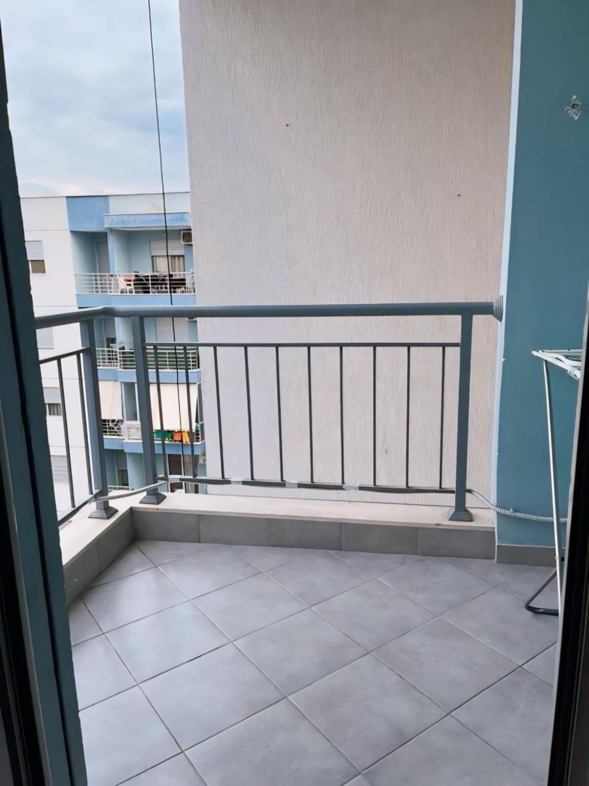 Gerald'S Central Apartments Vlore Ruang foto