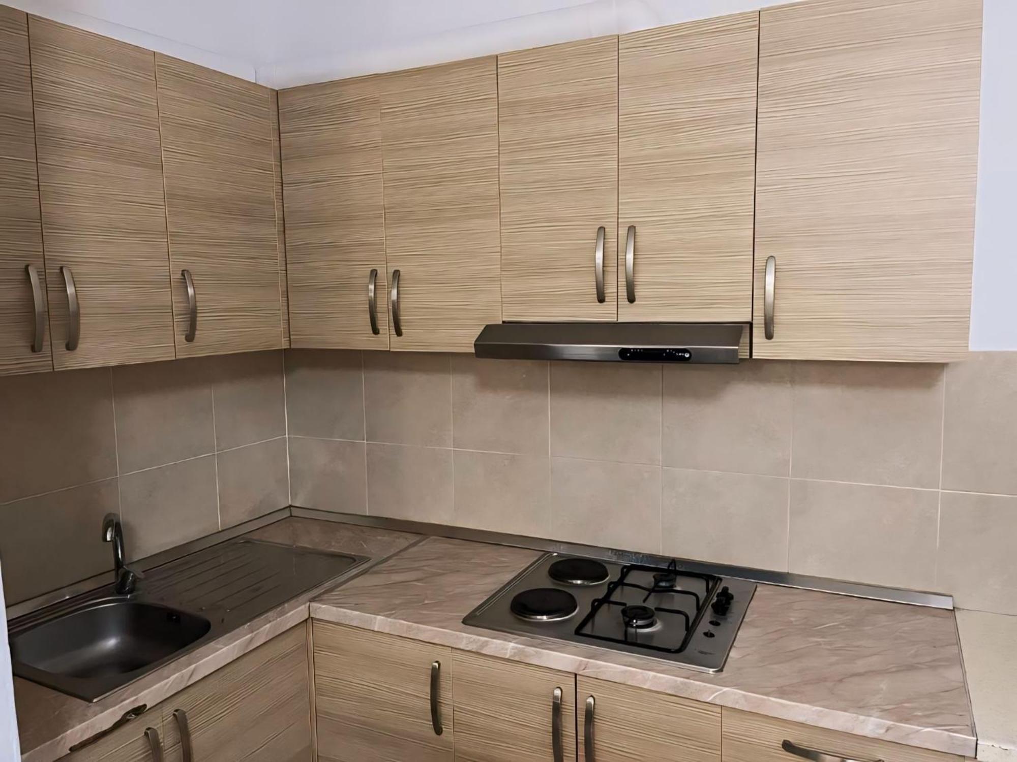 Gerald'S Central Apartments Vlore Bagian luar foto